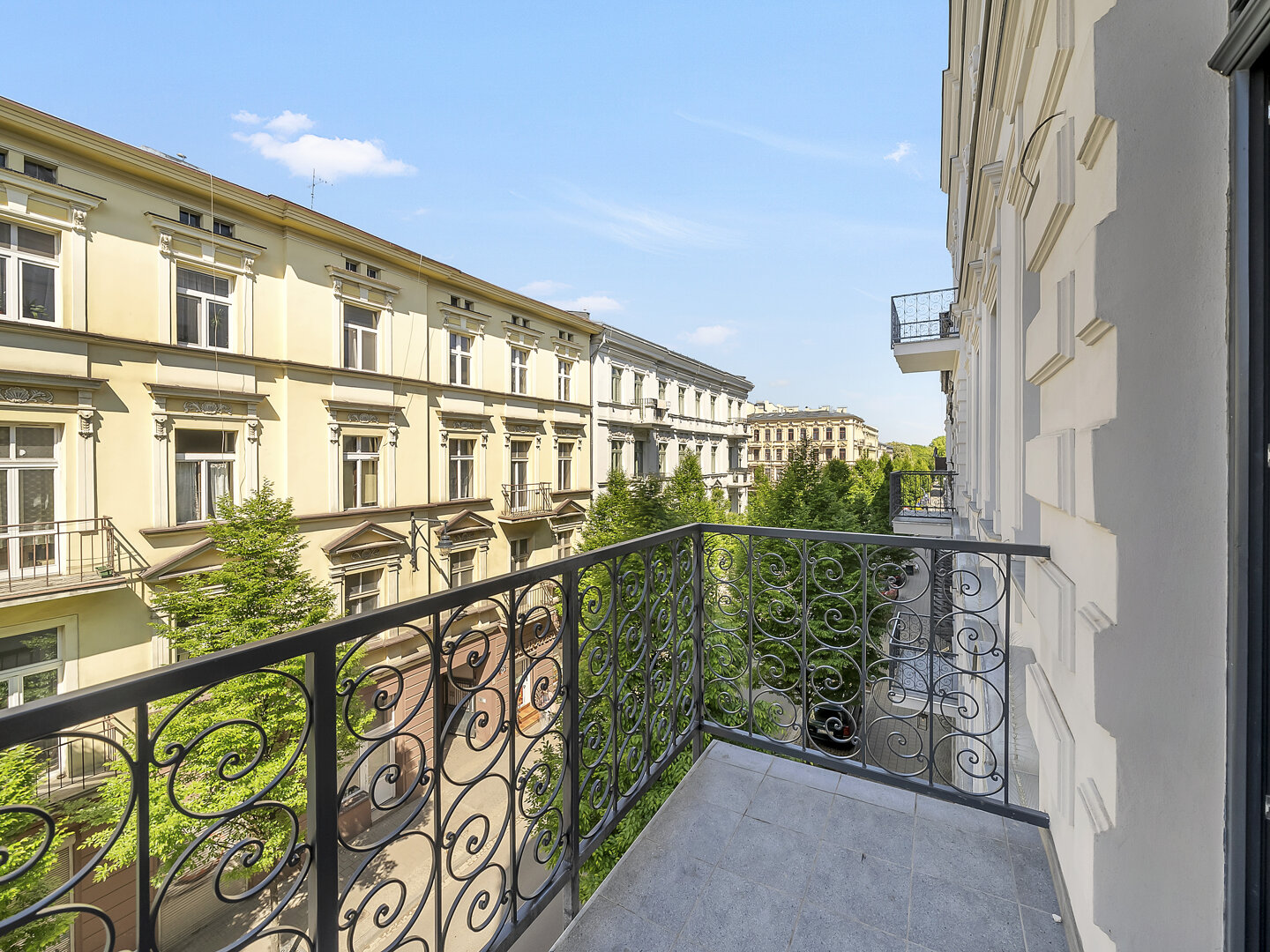WSCHODNIA ELEGANS APARTHOTEL - 9