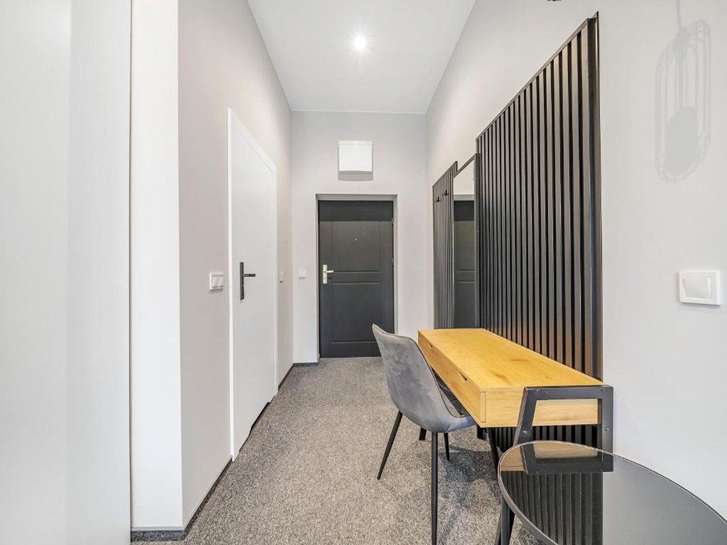 WSCHODNIA ELEGANS APARTHOTEL - 13
